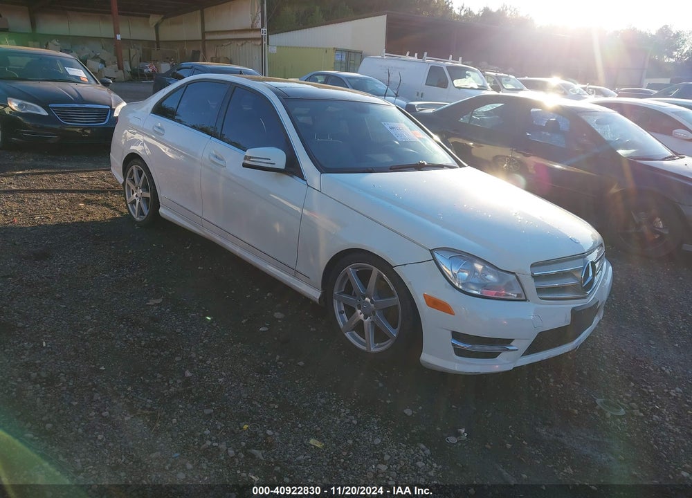 2012 MERCEDES-BENZ C 300 LUXURY 4MATIC/SPORT 4MATIC VIN: WDDGF8BB0CR229195