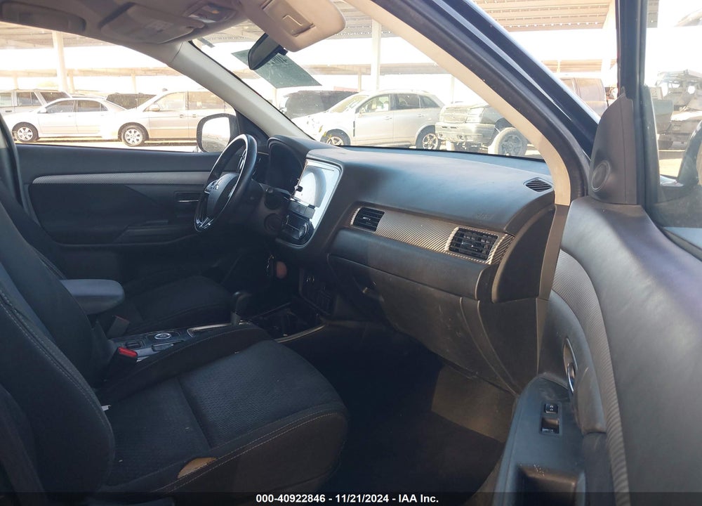 2018 MITSUBISHI OUTLANDER SE VIN: JA4AZ3A38JZ054867