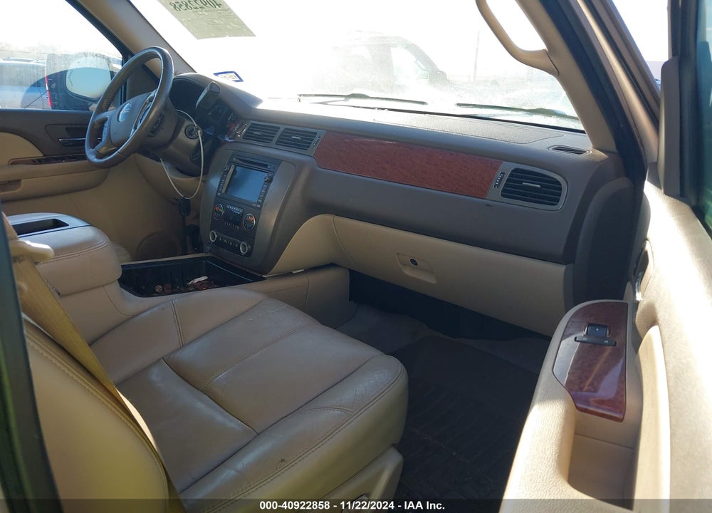 2008 GMC YUKON SLT VIN: 1GKFK13058R218694