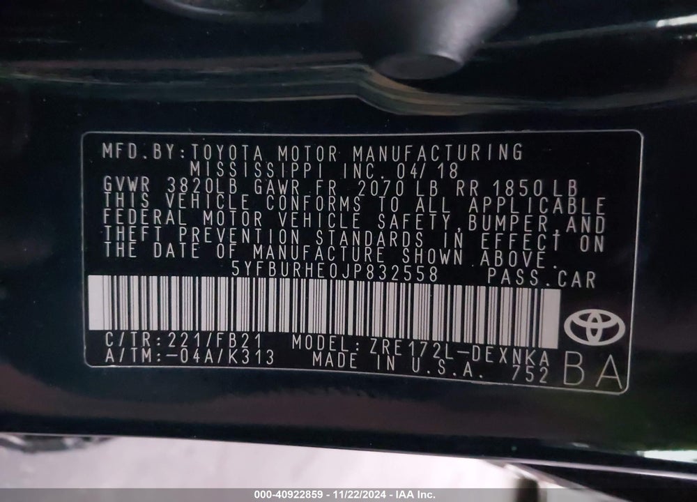 2018 TOYOTA COROLLA LE VIN: 5YFBURHE0JP832558