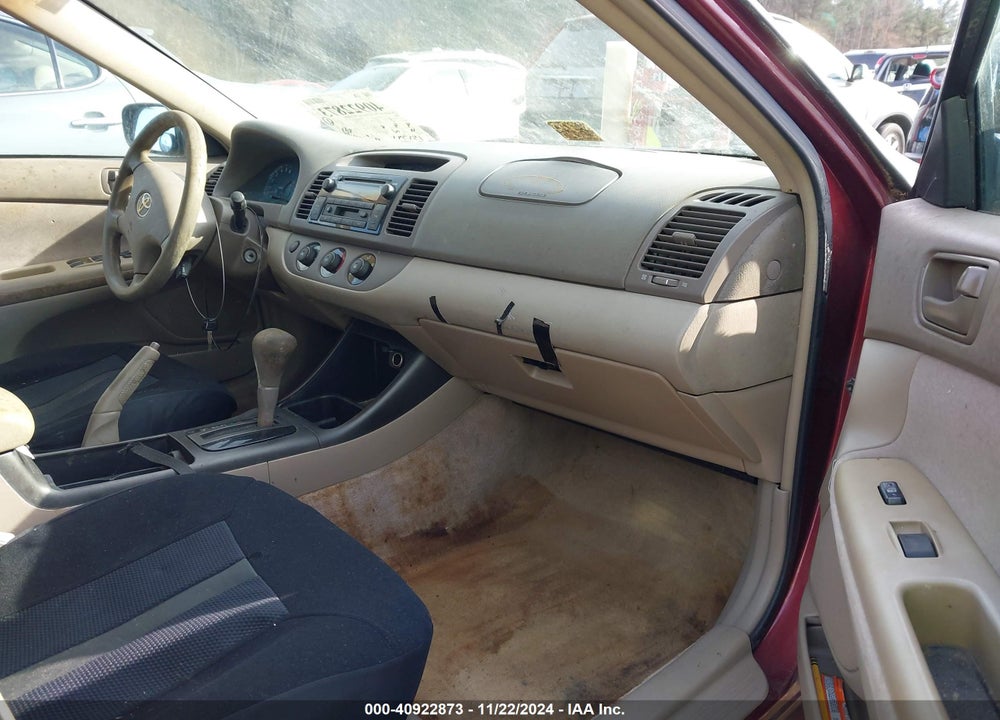 2002 TOYOTA CAMRY LE VIN: 4T1BE32K12U090180