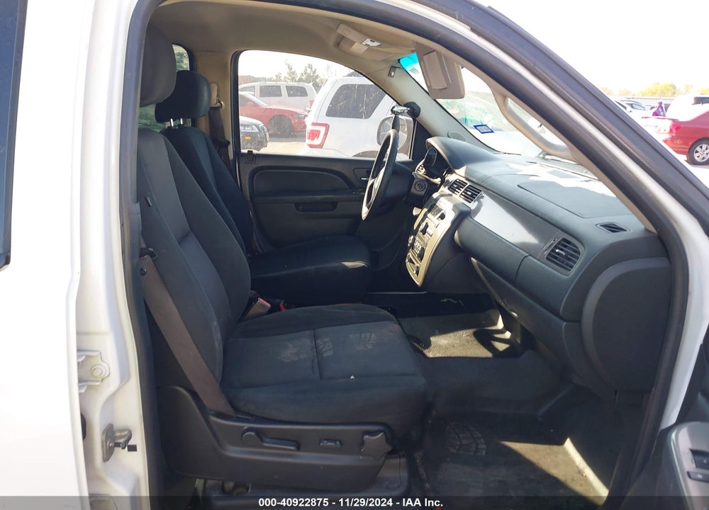 2010 CHEVROLET TAHOE LS VIN: 1GNMCAE00AR230925