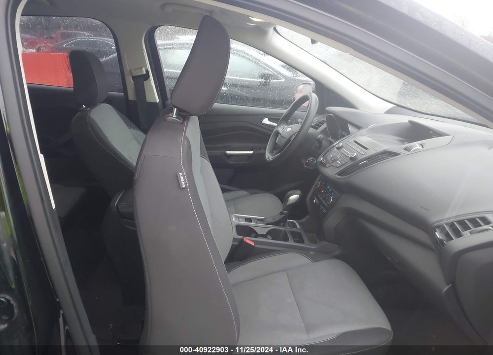 2018 FORD ESCAPE SE VIN: 1FMCU9GD1JUB73627
