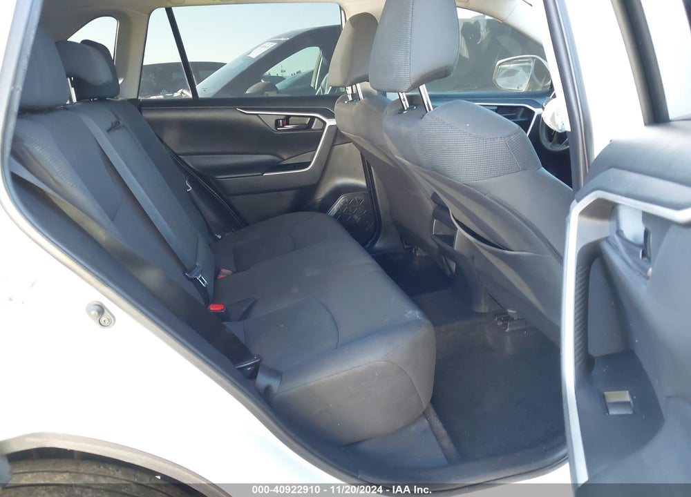 2021 TOYOTA RAV4 LE VIN: 2T3G1RFV1MW162093