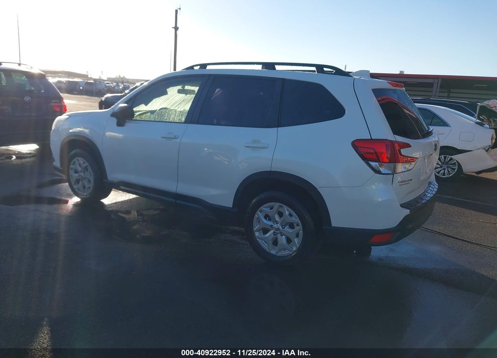 2022 SUBARU FORESTER VIN: JF2SKACC0NH428904
