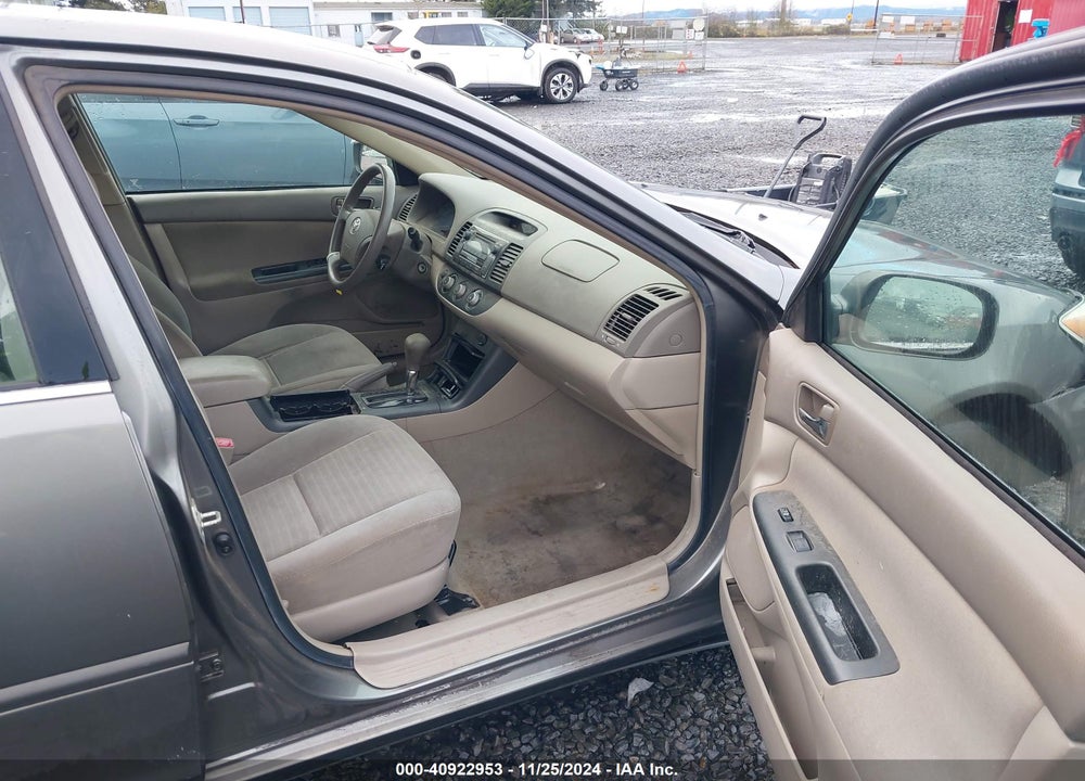 2005 TOYOTA CAMRY LE VIN: 4T1BE32K65U587892