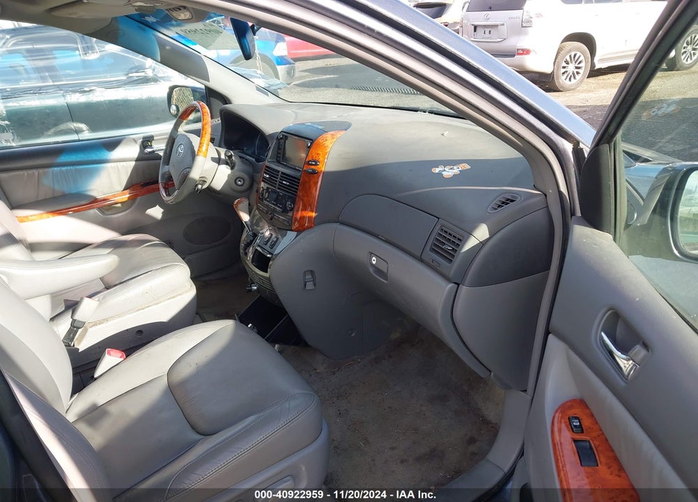 2010 TOYOTA SIENNA LIMITED VIN: 5TDDK4CC8AS032976