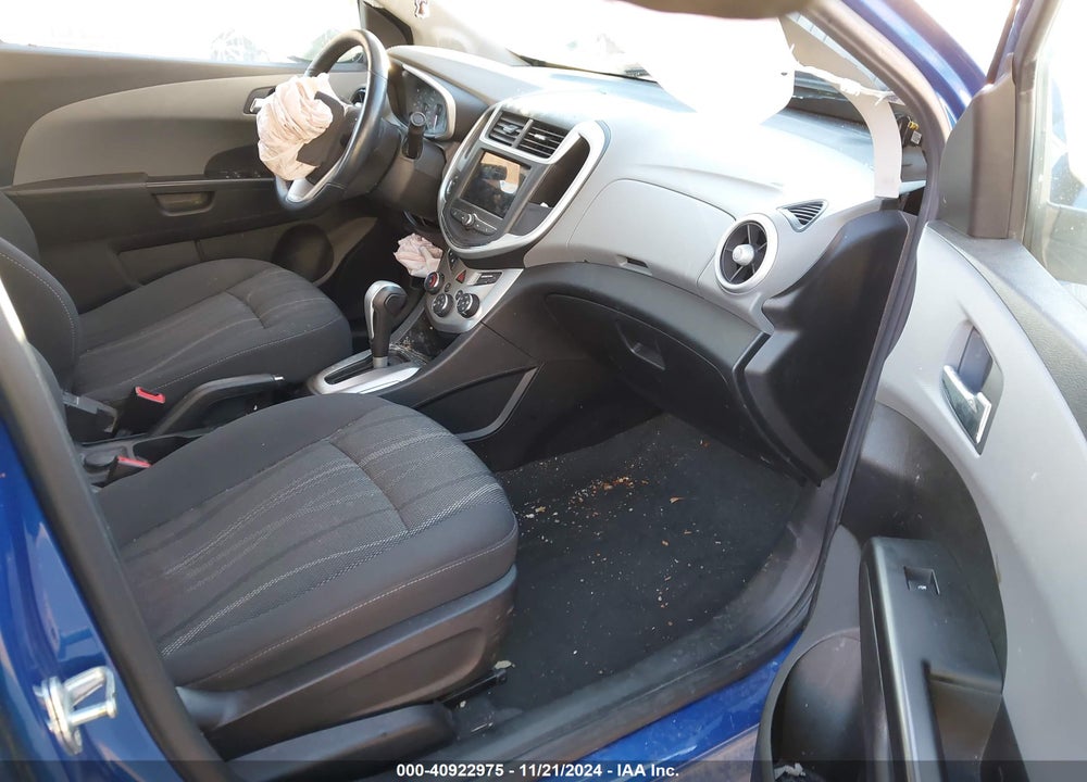 2019 CHEVROLET SONIC LT AUTO VIN: 1G1JD5SB8K4131752