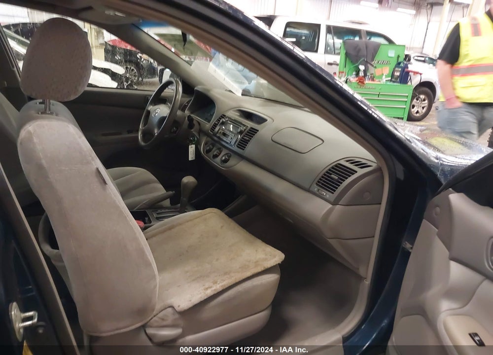 2004 TOYOTA CAMRY LE VIN: 4T1BE30K54U335472