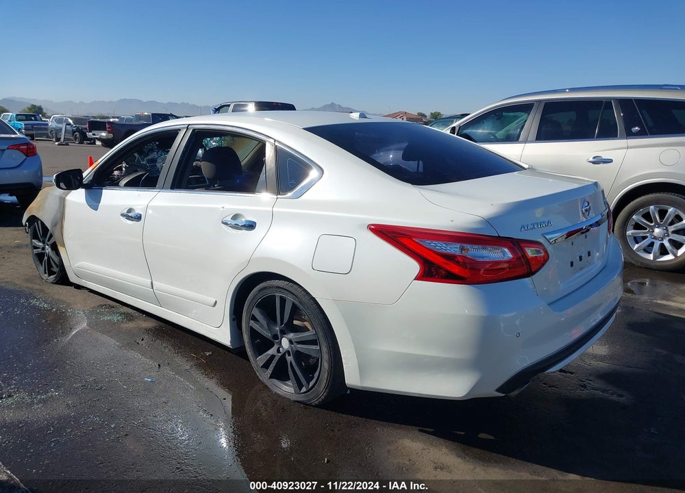 2016 NISSAN ALTIMA 3.5 SL VIN: 1N4BL3AP8GC174085