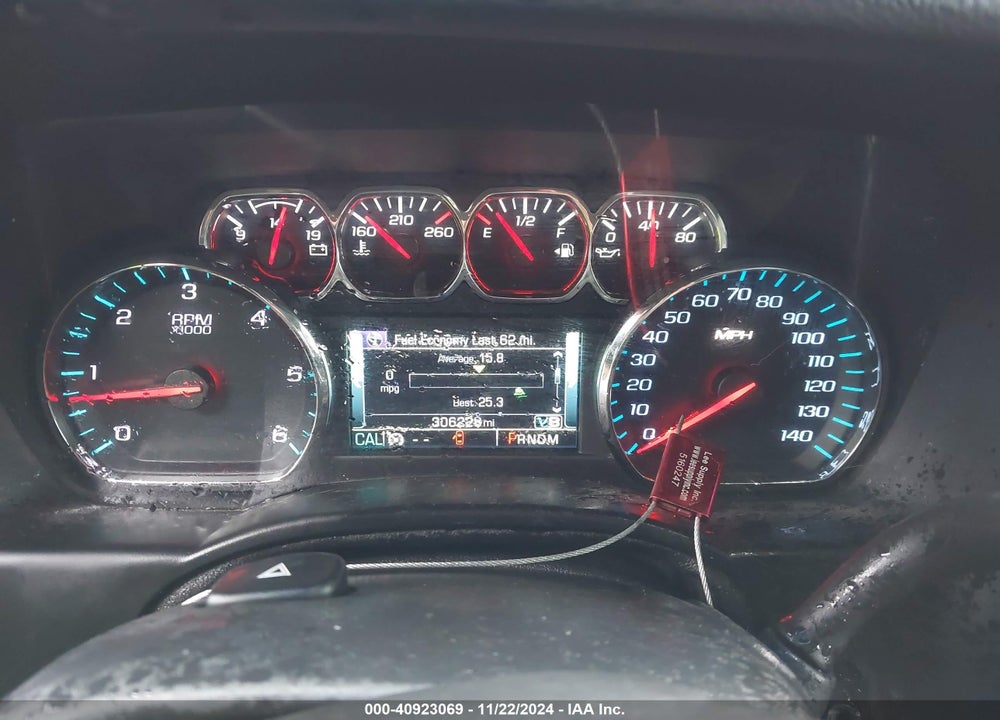 2015 CHEVROLET SUBURBAN 1500 LTZ VIN: 1GNSKKKC0FR568007