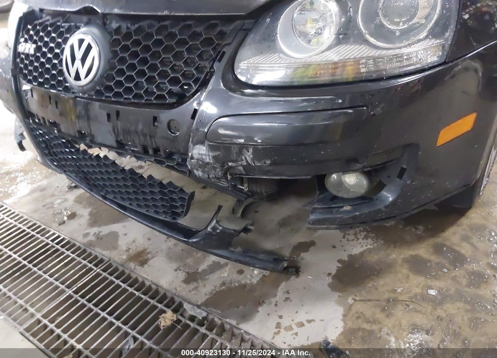 2009 VOLKSWAGEN GTI 2-DOOR VIN: WVWEV71K89W051952