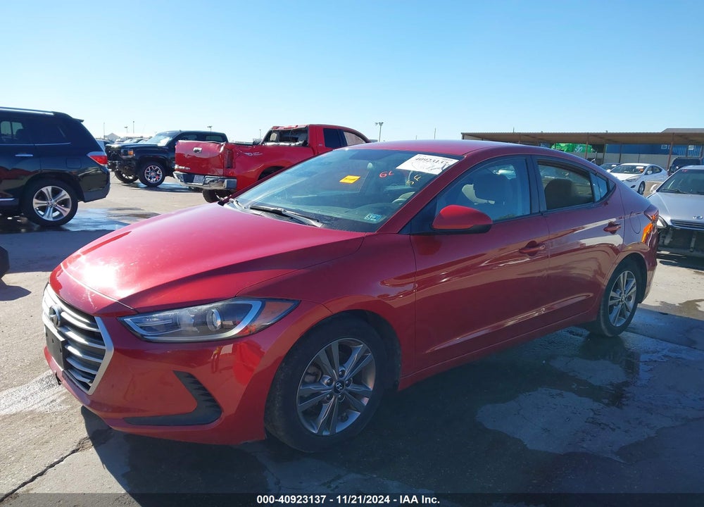 2018 HYUNDAI ELANTRA VIN: 5NPD84LF7JH338095