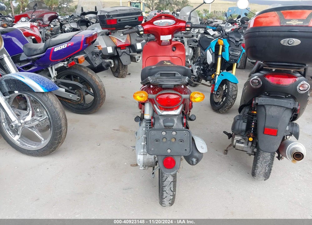 2001 APRILIA SCARABEO 50 VIN: ZD4PFF10X15001987
