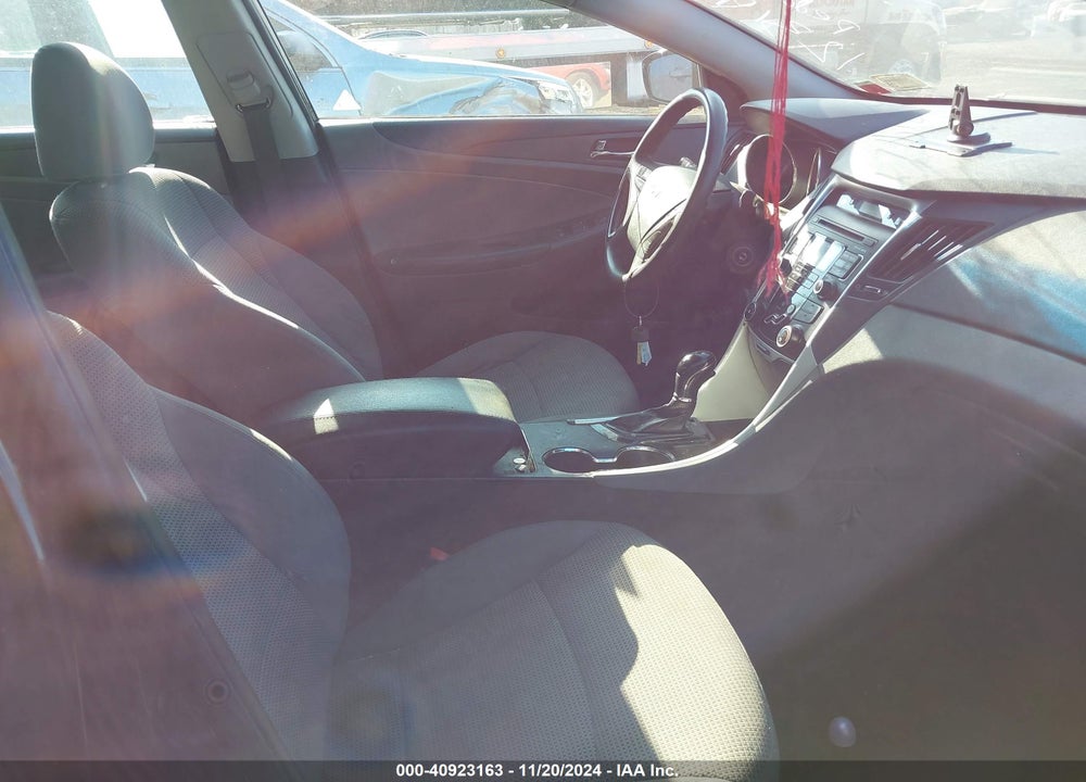 2011 HYUNDAI SONATA GLS VIN: 5NPEB4AC4BH208548