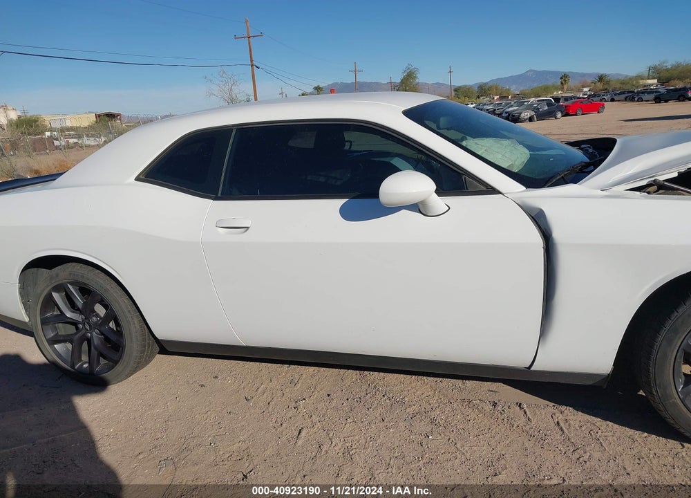 2022 DODGE CHALLENGER SXT VIN: 2C3CDZAG2NH223598