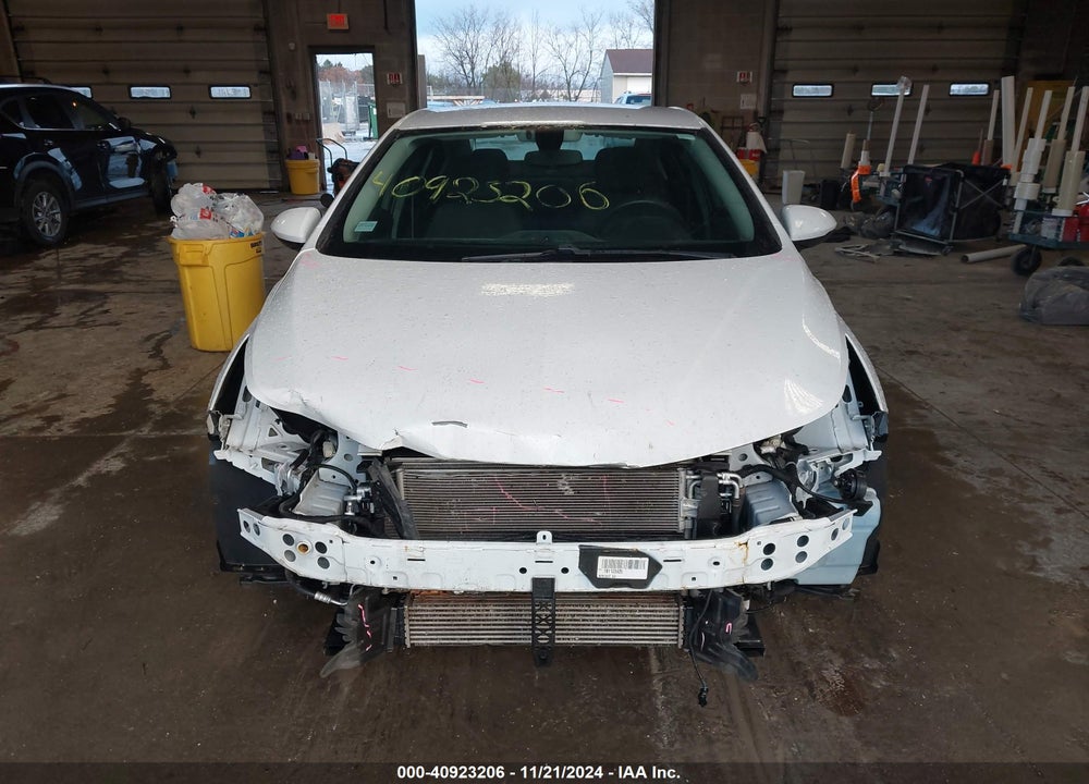 2018 CHEVROLET CRUZE LT AUTO VIN: 1G1BE5SM6J7122287
