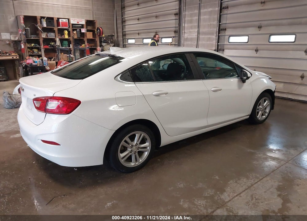 2018 CHEVROLET CRUZE LT AUTO VIN: 1G1BE5SM6J7122287