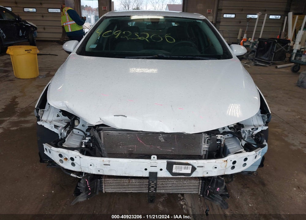 2018 CHEVROLET CRUZE LT AUTO VIN: 1G1BE5SM6J7122287