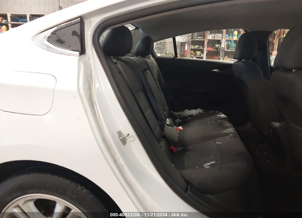 2018 CHEVROLET CRUZE LT AUTO VIN: 1G1BE5SM6J7122287