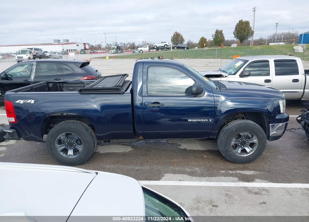 2007 GMC SIERRA 1500 WORK TRUCK VIN: 1GTEK14C07Z651967