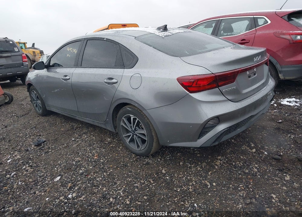 2024 KIA FORTE LXS VIN: 3KPF24AD9RE829375