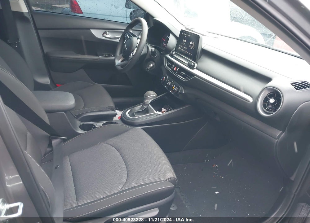 2024 KIA FORTE LXS VIN: 3KPF24AD9RE829375