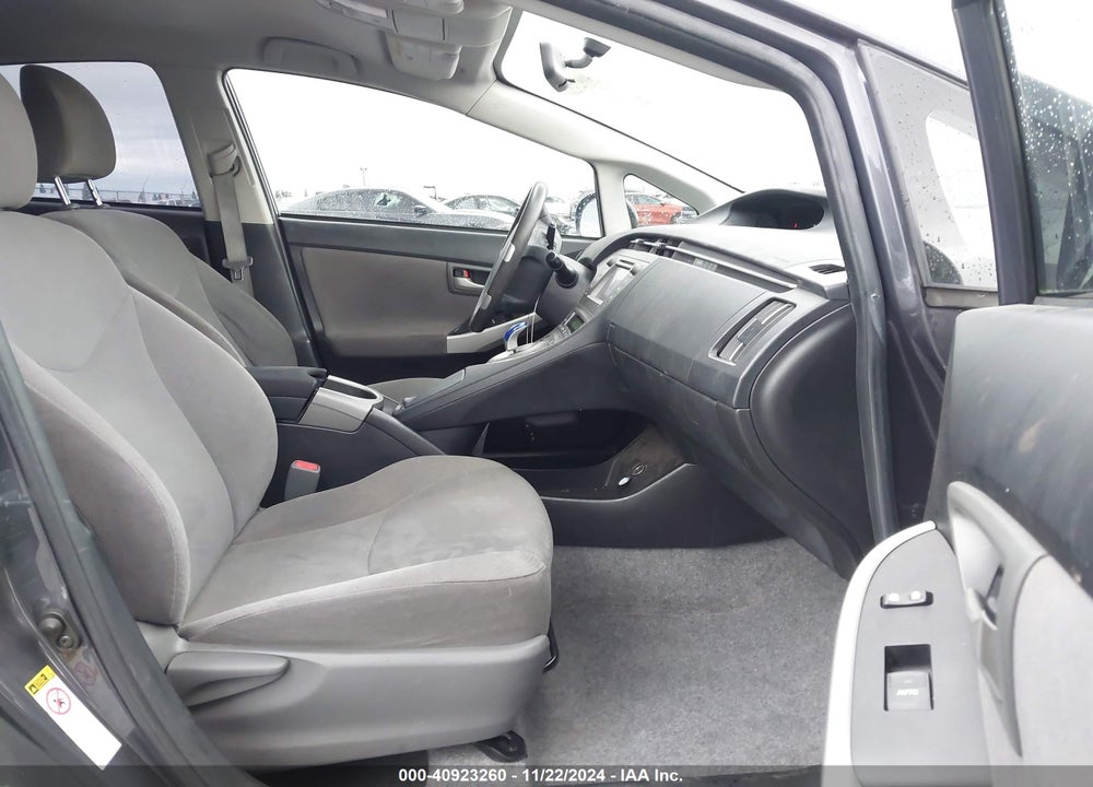 2014 TOYOTA PRIUS TWO VIN: JTDKN3DU7E0363380