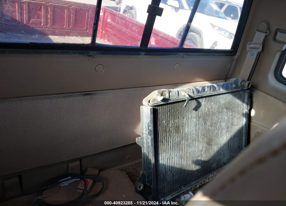 1993 MAZDA B2600 CAB PLUS VIN: JM2UF3147P0370712