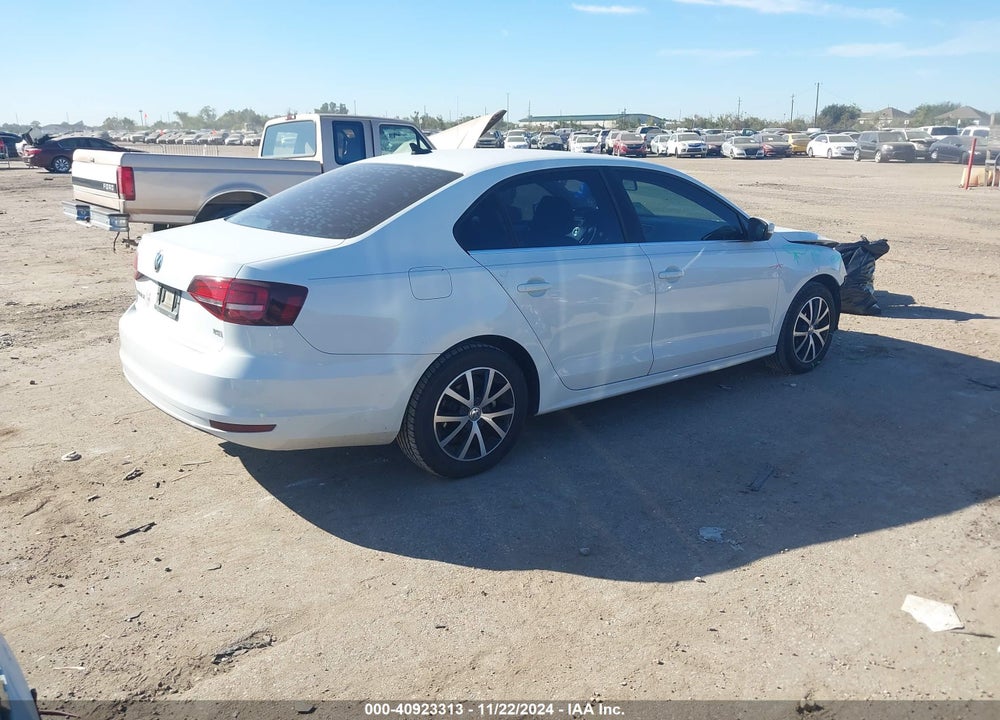 2017 VOLKSWAGEN JETTA VIN: 3VWDB7AJ5HM201703