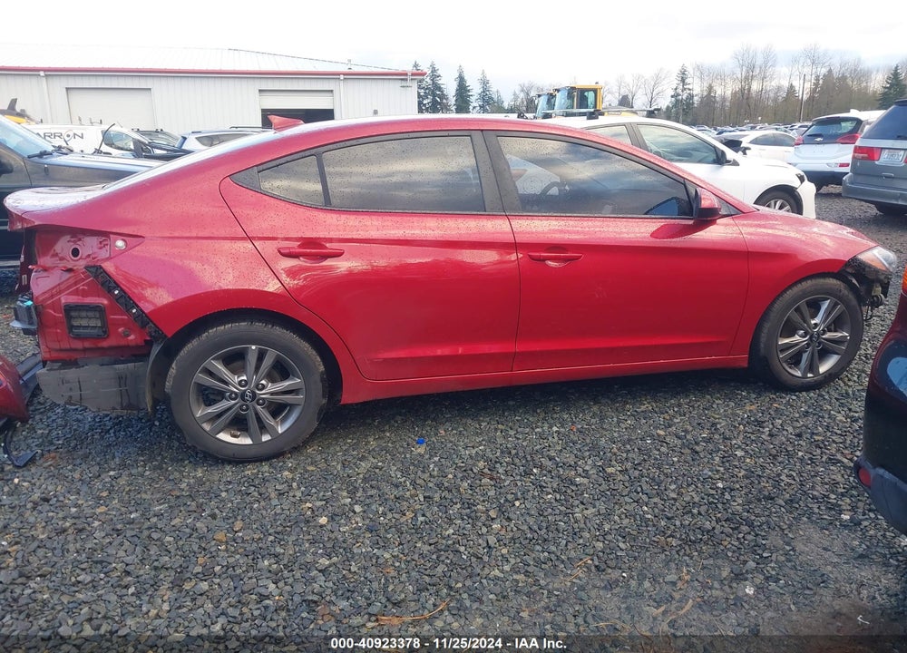 2018 HYUNDAI ELANTRA SEL VIN: 5NPD84LF1JH344815