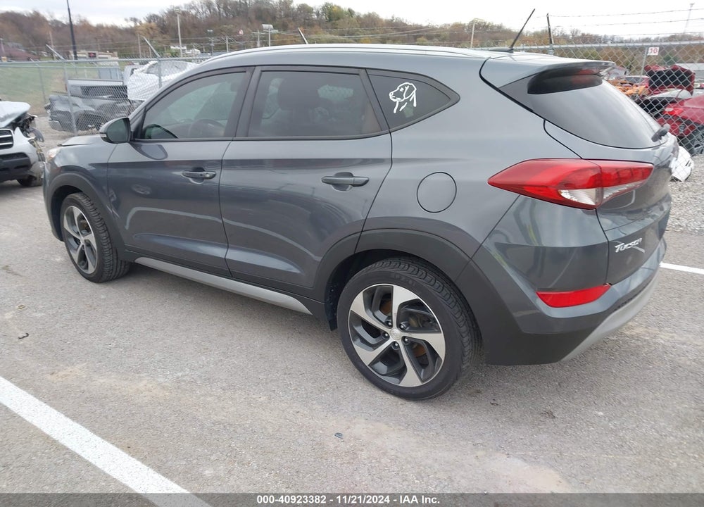 2017 HYUNDAI TUCSON SPORT VIN: KM8J33A2XHU281589