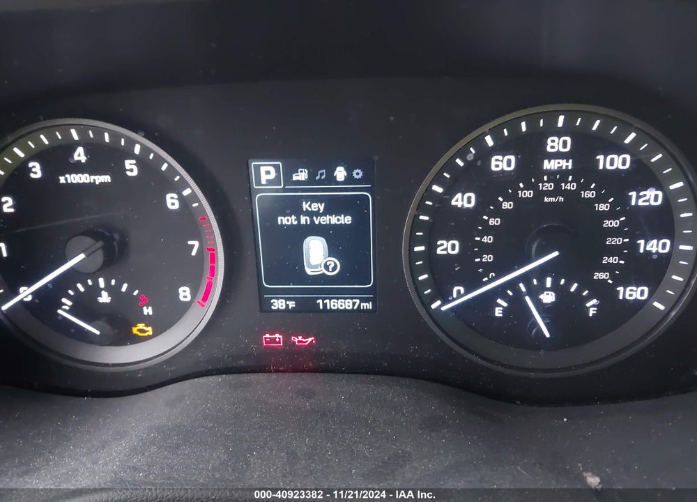 2017 HYUNDAI TUCSON SPORT VIN: KM8J33A2XHU281589