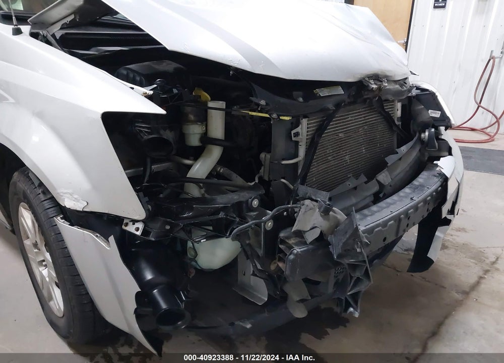 2010 DODGE GRAND CARAVAN SE VIN: 2D4RN4DE1AR327037