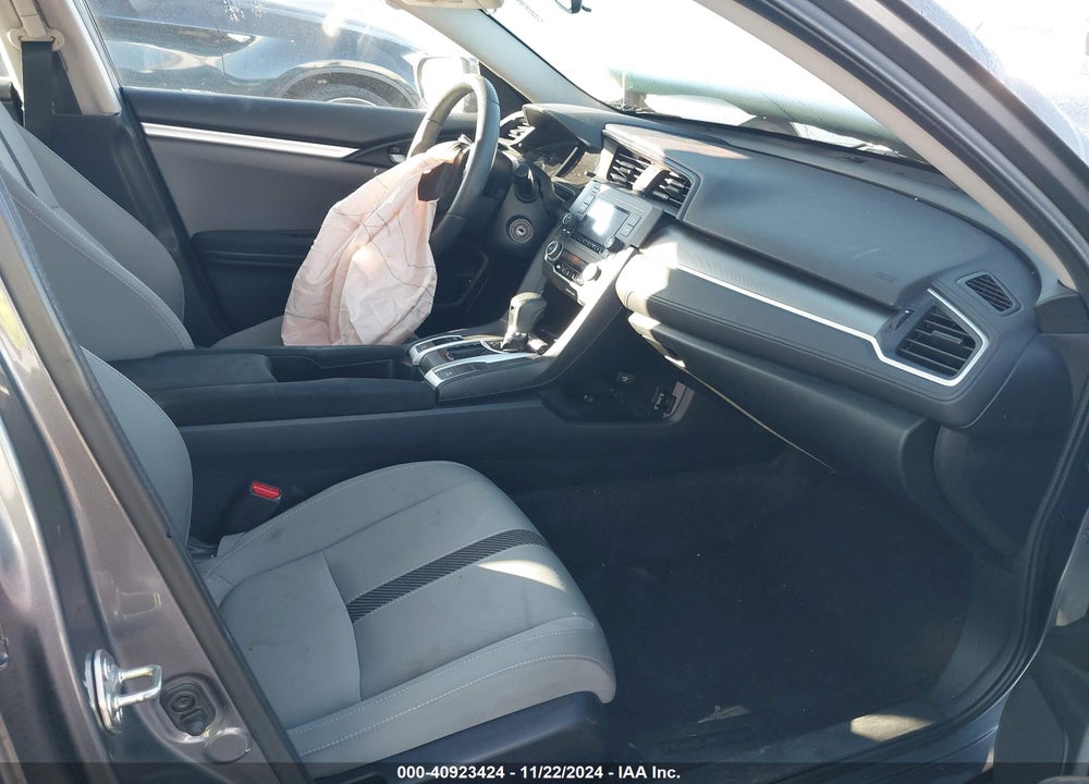 2016 HONDA CIVIC LX VIN: 2HGFC2F58GH531552