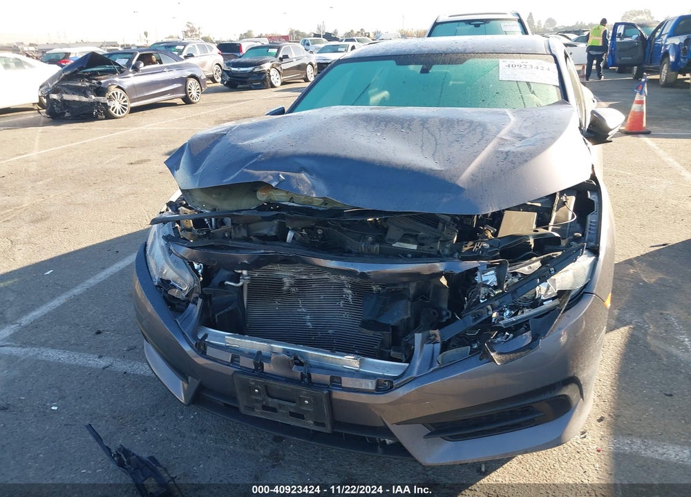2016 HONDA CIVIC LX VIN: 2HGFC2F58GH531552