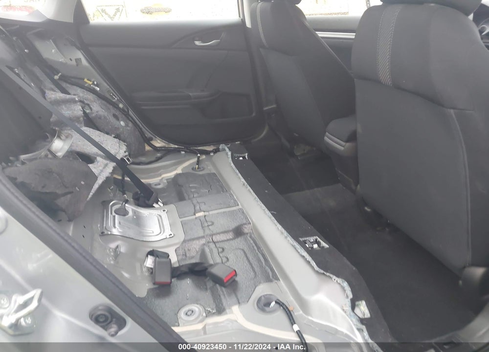2018 HONDA CIVIC LX VIN: 19XFC2E54JE037885