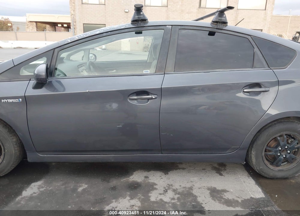 2013 TOYOTA PRIUS TWO VIN: JTDKN3DUXD1712072