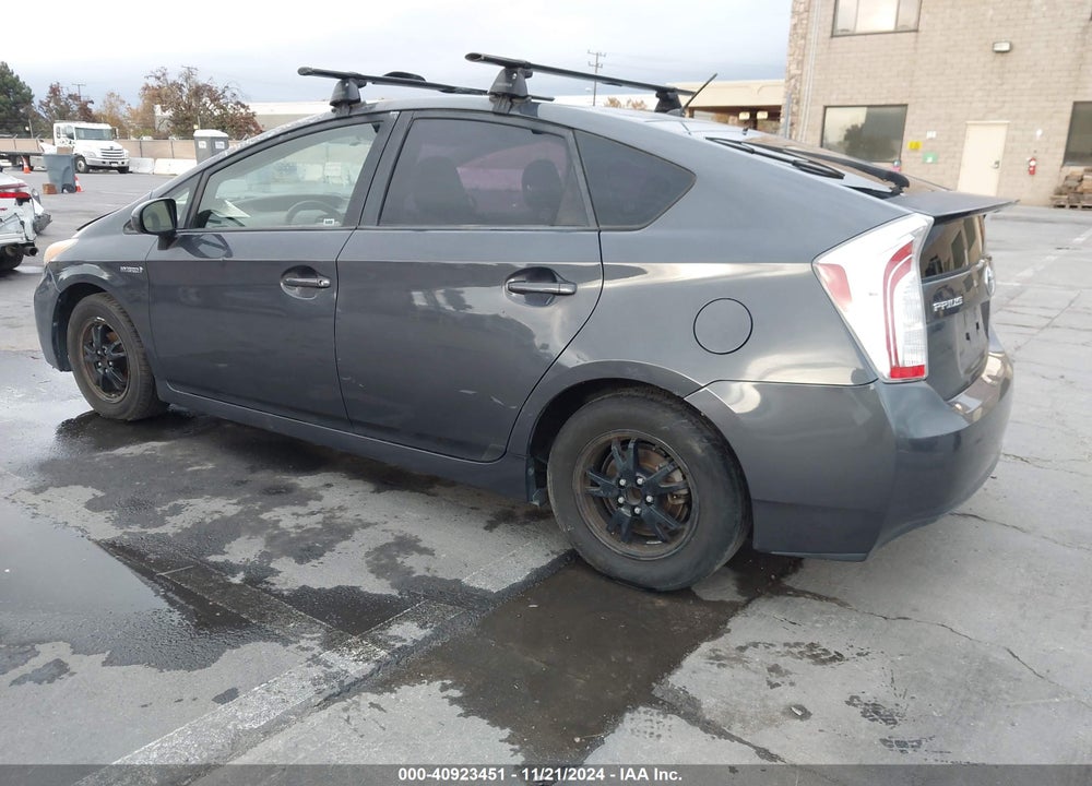 2013 TOYOTA PRIUS TWO VIN: JTDKN3DUXD1712072