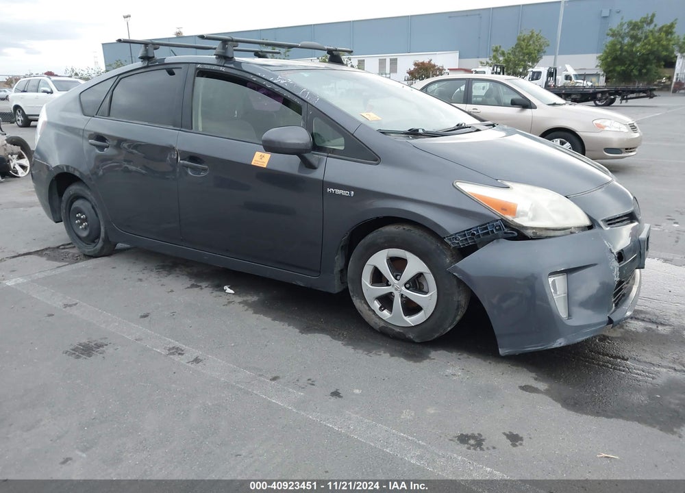 2013 TOYOTA PRIUS TWO VIN: JTDKN3DUXD1712072