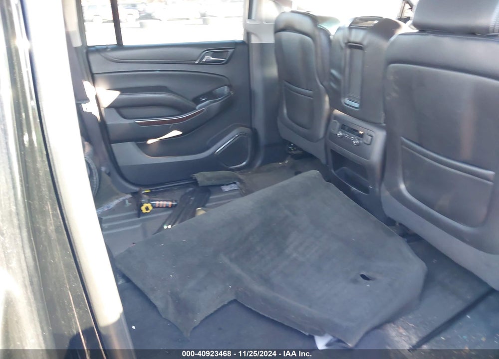 2015 GMC YUKON XL 1500 SLE VIN: 1GKS2GKC9FR172815