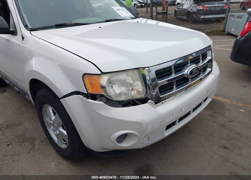2010 FORD ESCAPE XLS VIN: 1FMCU9C79AKC28028
