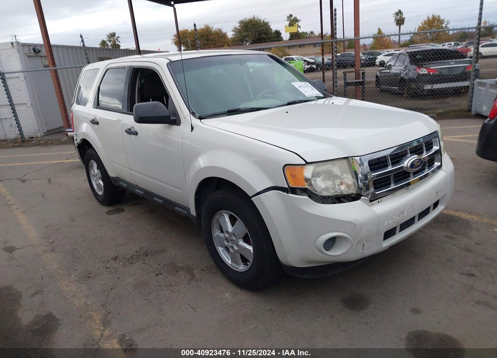 2010 FORD ESCAPE XLS VIN: 1FMCU9C79AKC28028