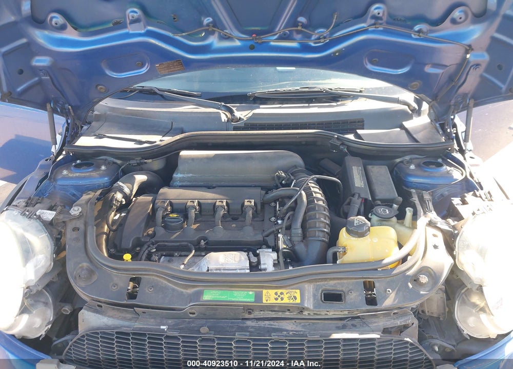 2008 MINI COOPER S VIN: WMWMF73548TV34061