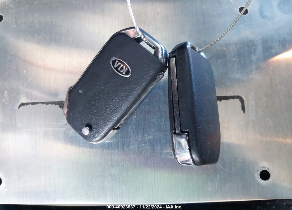 2020 KIA FORTE LXS VIN: 3KPF24AD7LE237559