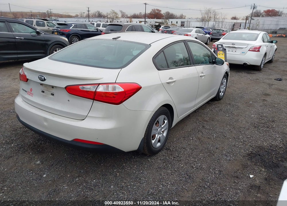 2015 KIA FORTE LX VIN: KNAFK4A67F5407157