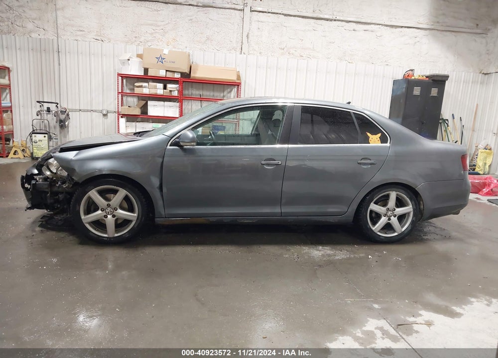 2008 VOLKSWAGEN JETTA SE/SEL VIN: 3VWRM71K08M002826