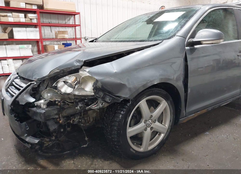 2008 VOLKSWAGEN JETTA SE/SEL VIN: 3VWRM71K08M002826