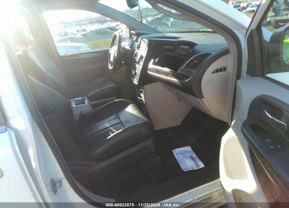 2013 CHRYSLER TOWN & COUNTRY TOURING VIN: 2C4RC1BG4DR737485