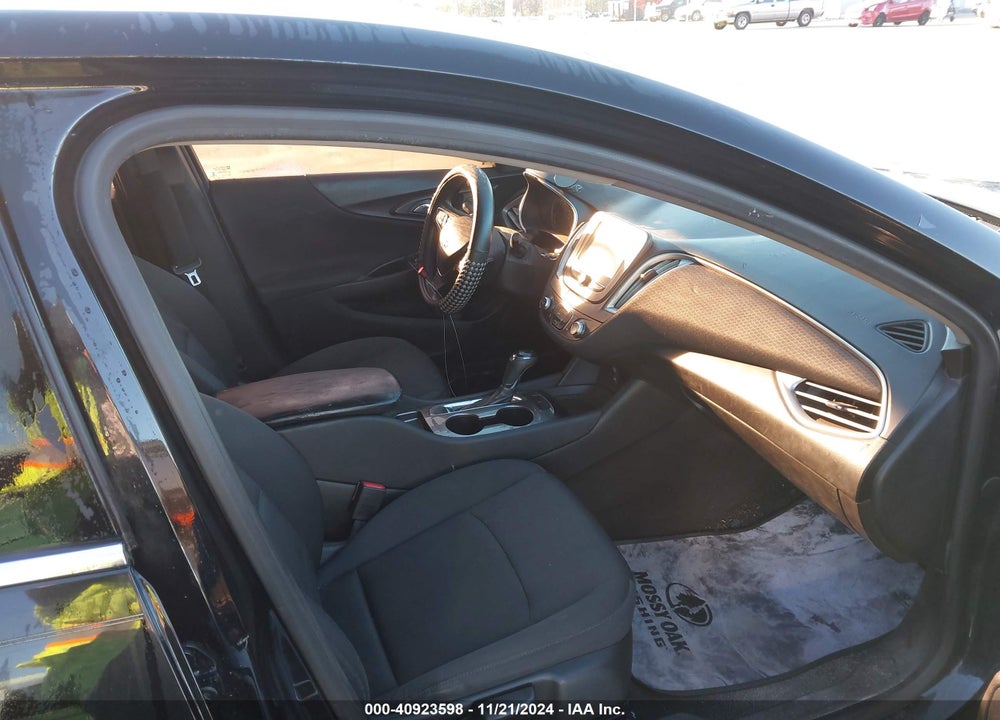 2017 CHEVROLET MALIBU VIN: 1G1ZB5ST6HF143820